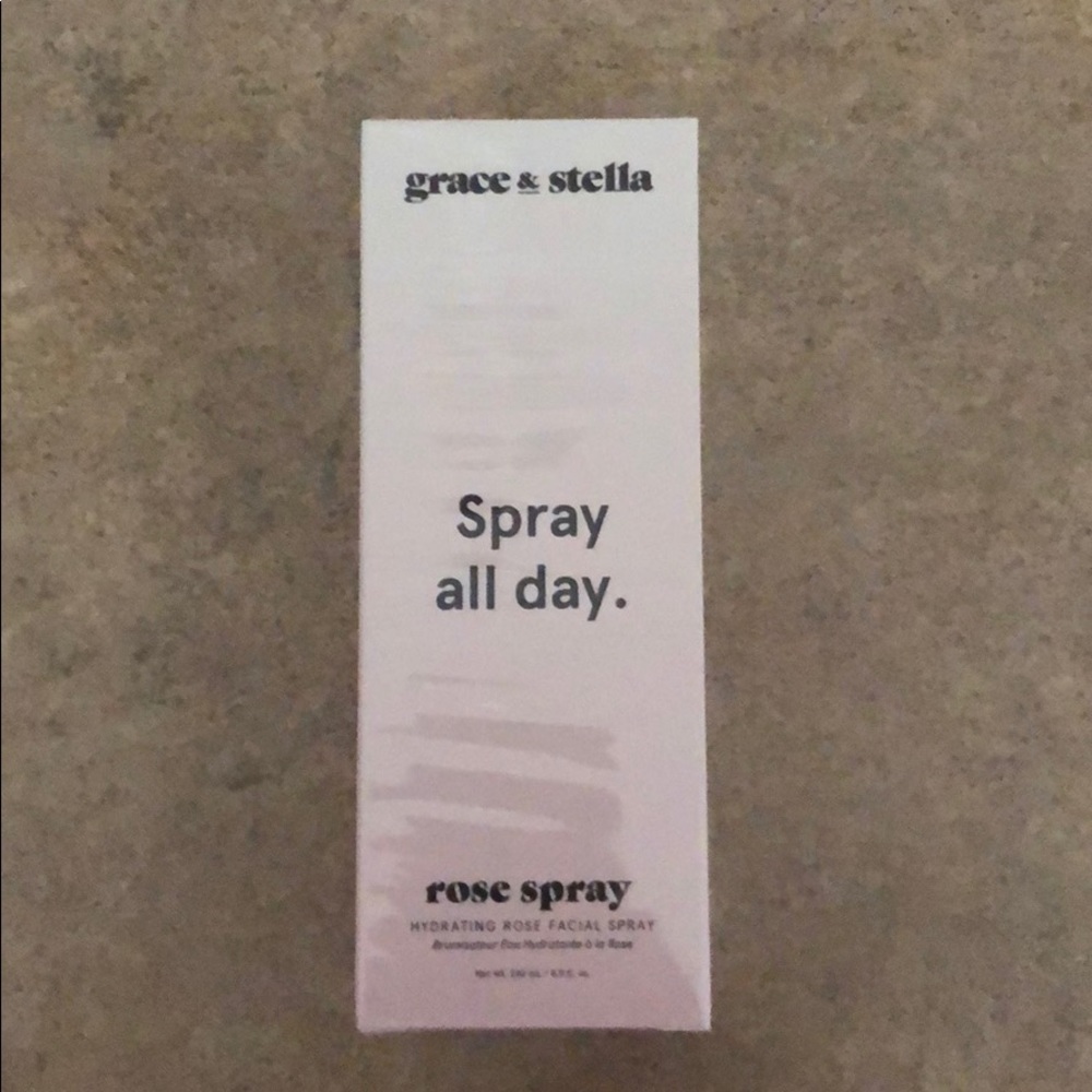 Hydrating facial spray